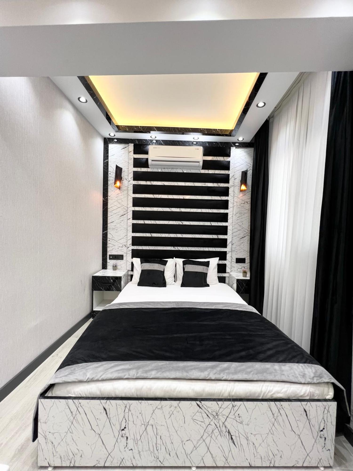 Taksim Larissa Hotel Suites Istanbul Eksteriør bilde
