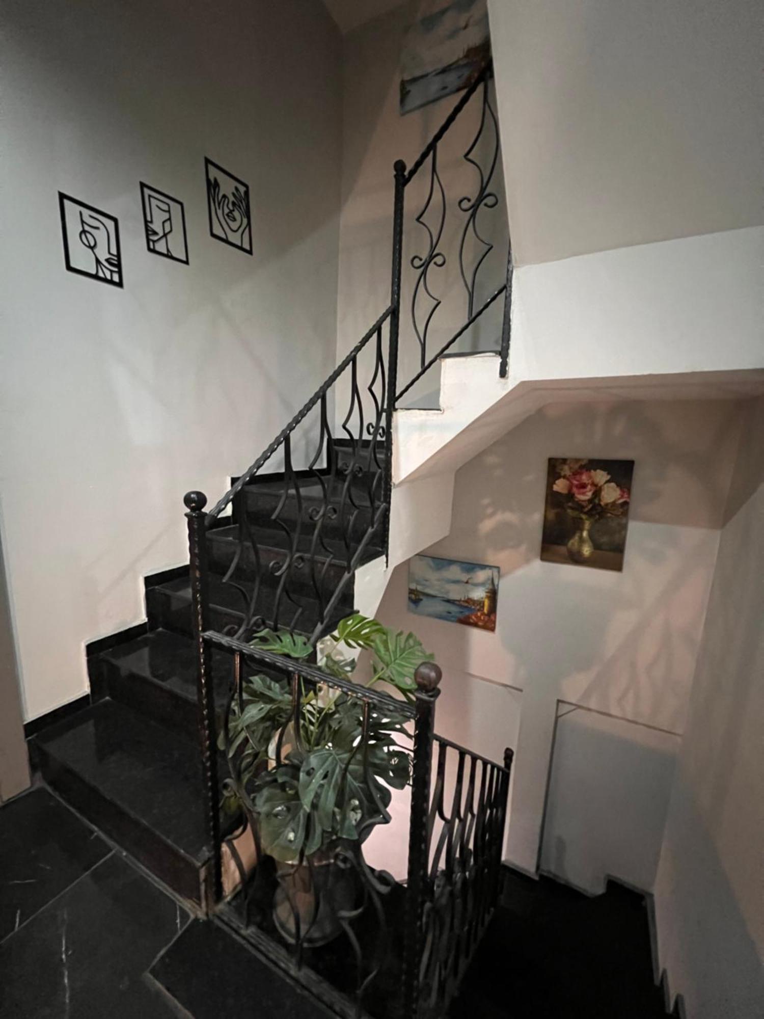 Taksim Larissa Hotel Suites Istanbul Eksteriør bilde