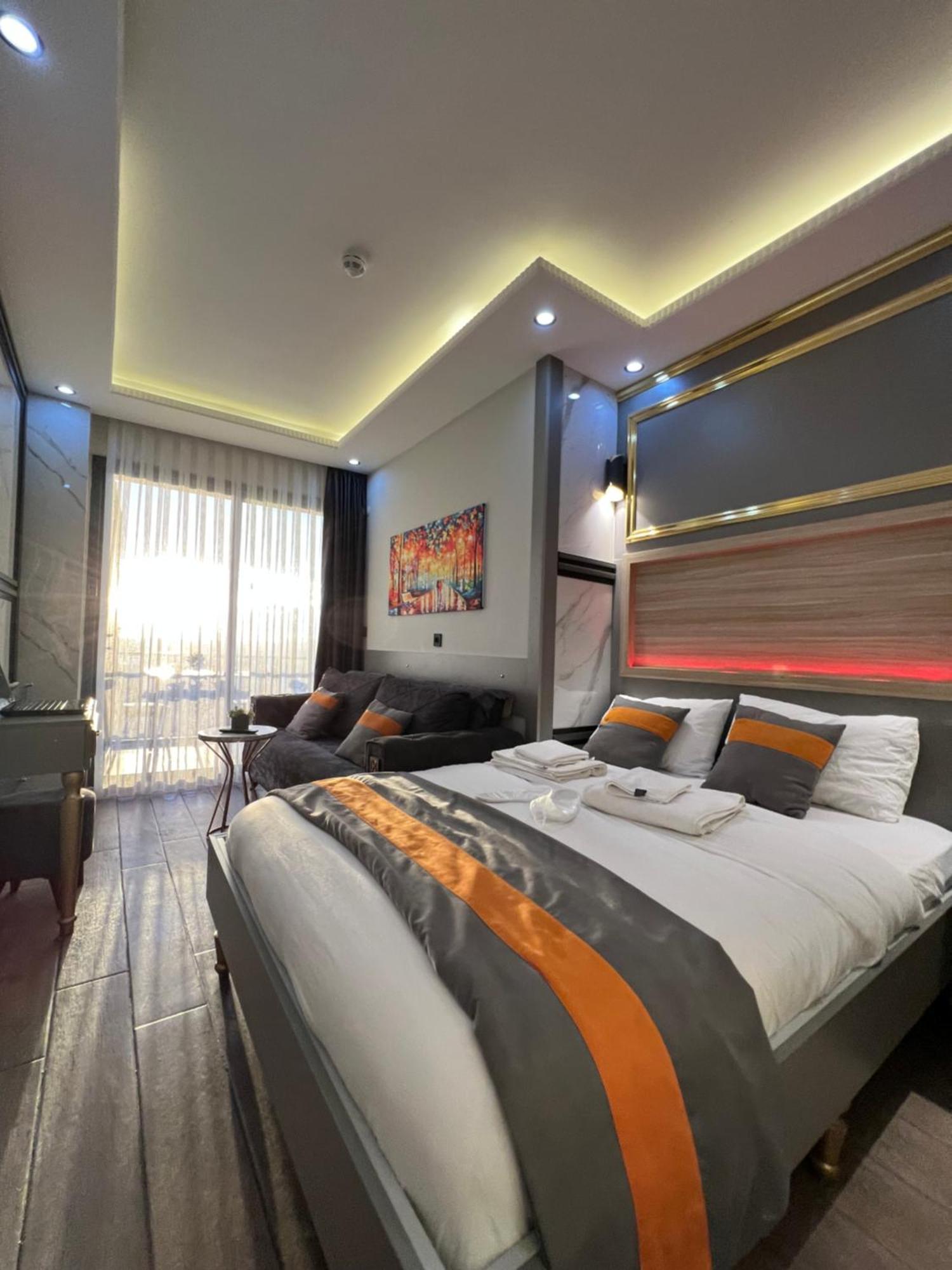 Taksim Larissa Hotel Suites Istanbul Eksteriør bilde