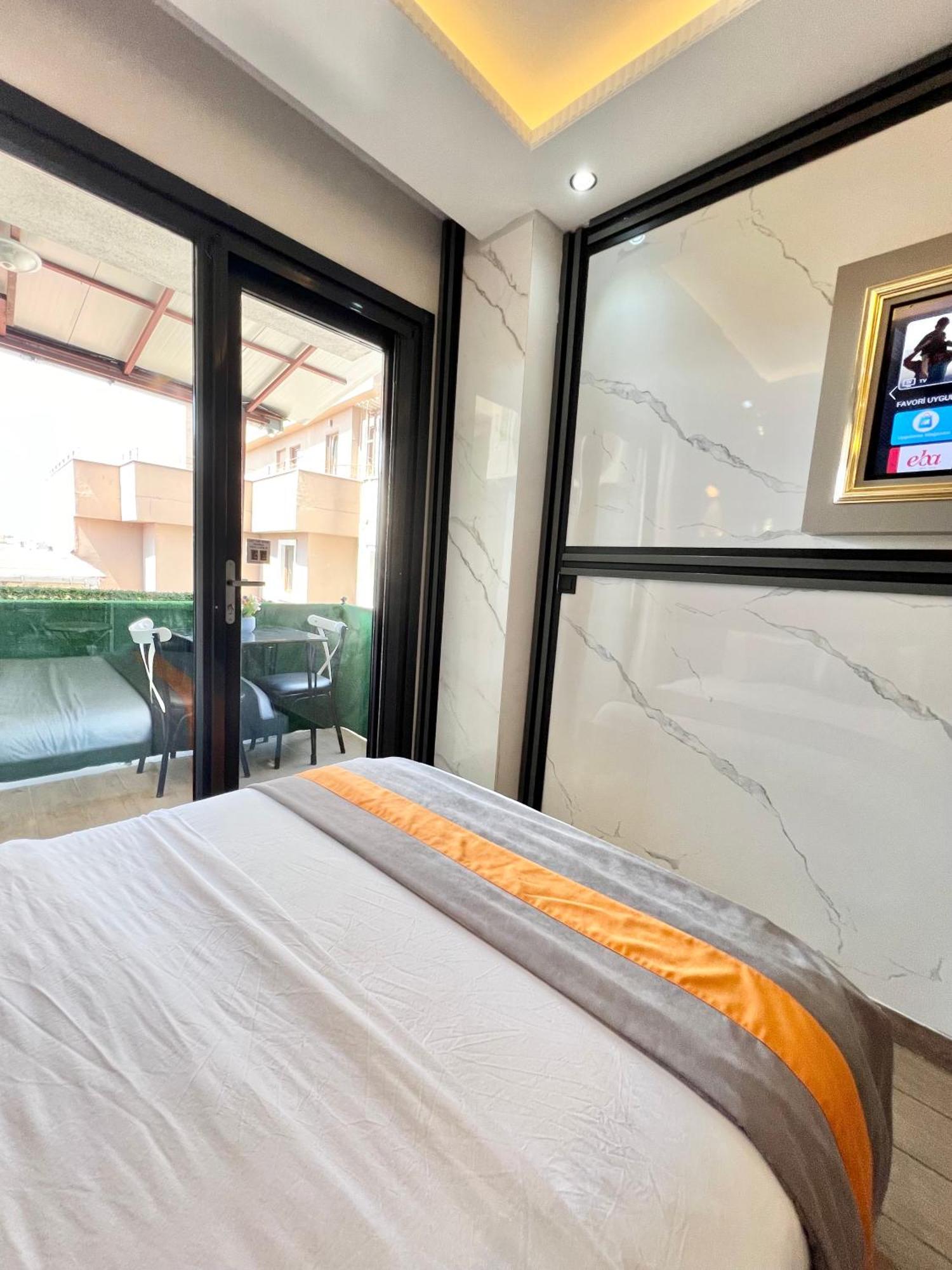 Taksim Larissa Hotel Suites Istanbul Eksteriør bilde