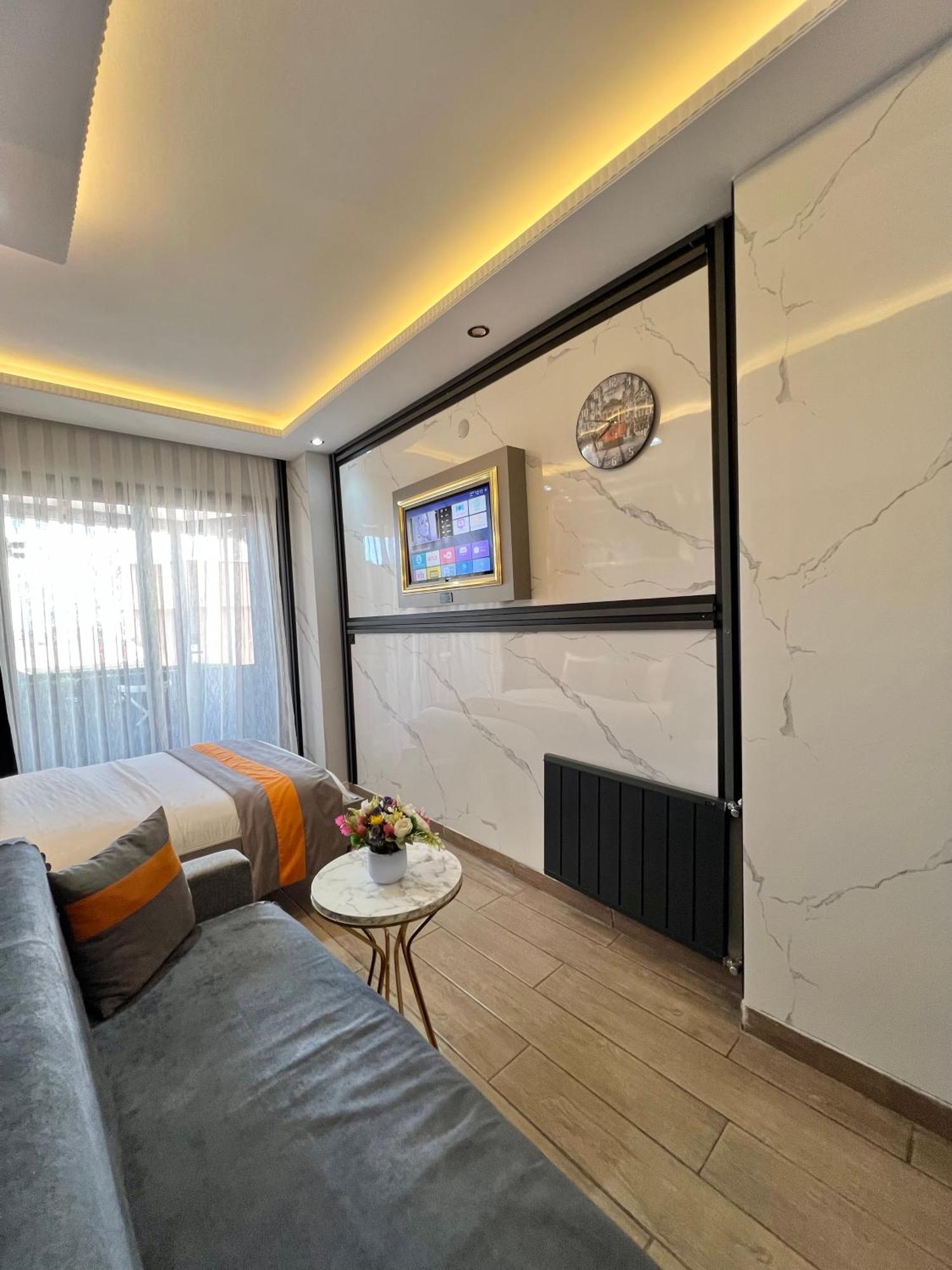 Taksim Larissa Hotel Suites Istanbul Eksteriør bilde