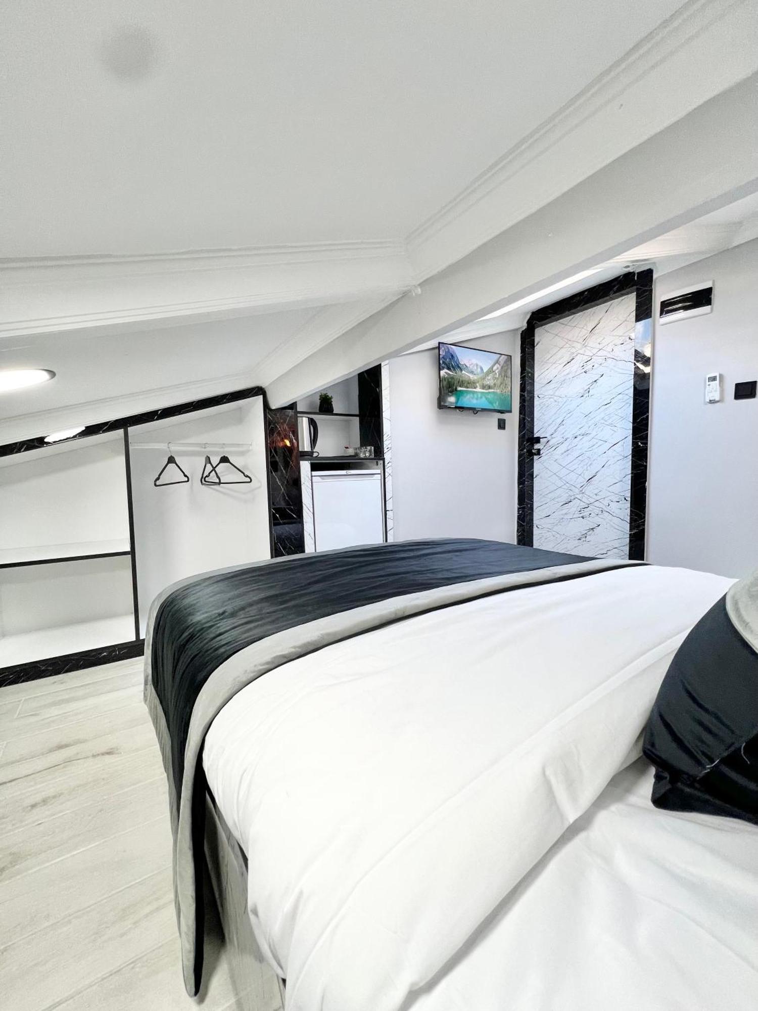Taksim Larissa Hotel Suites Istanbul Eksteriør bilde