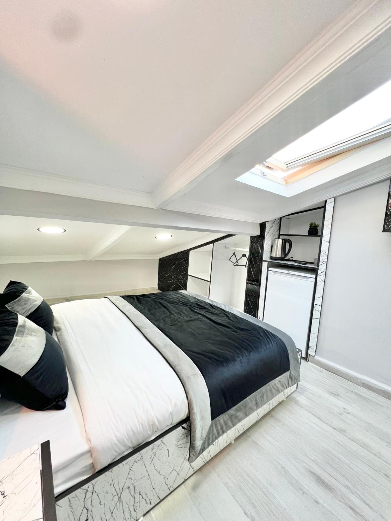 Taksim Larissa Hotel Suites Istanbul Eksteriør bilde