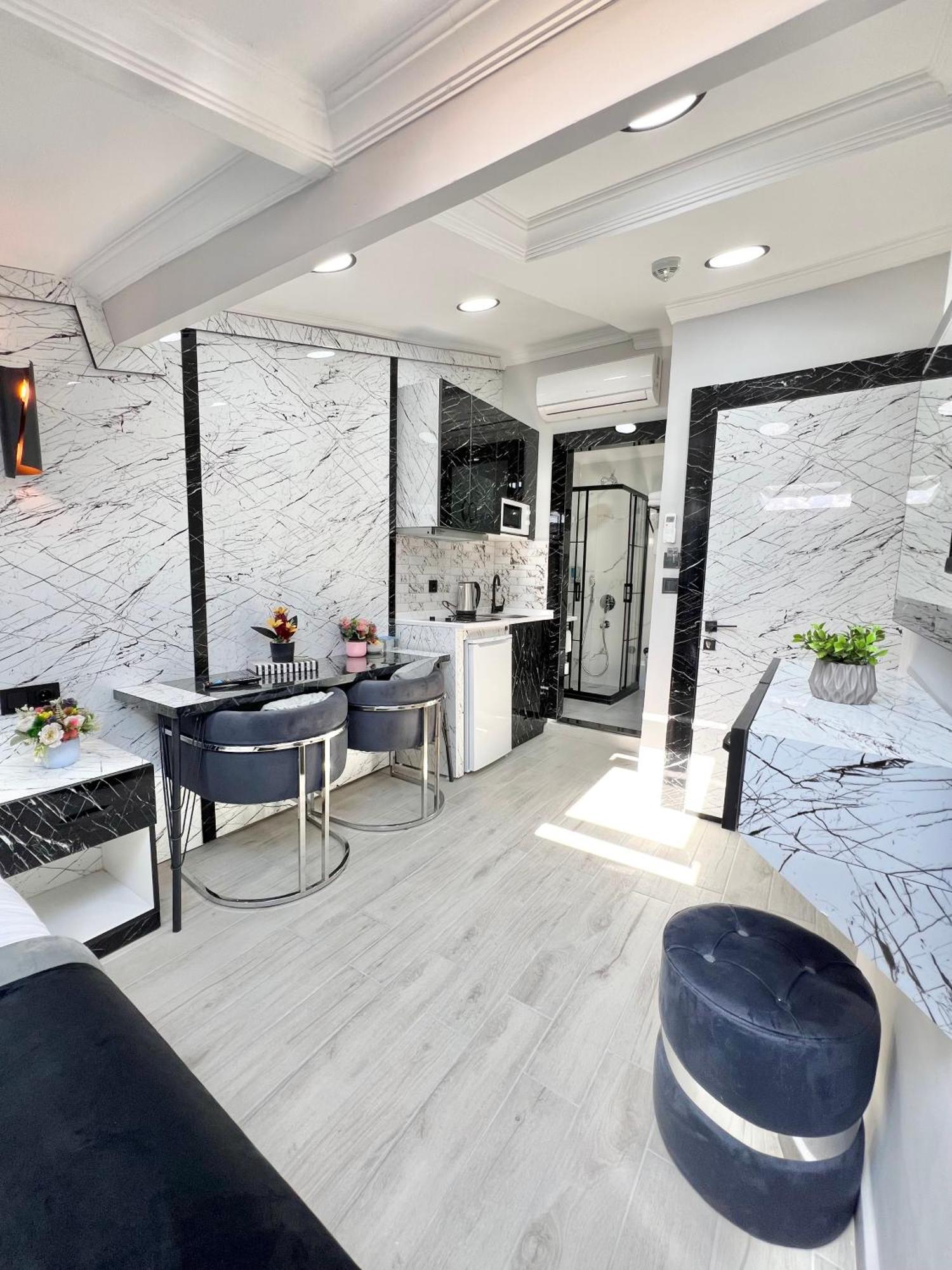 Taksim Larissa Hotel Suites Istanbul Eksteriør bilde