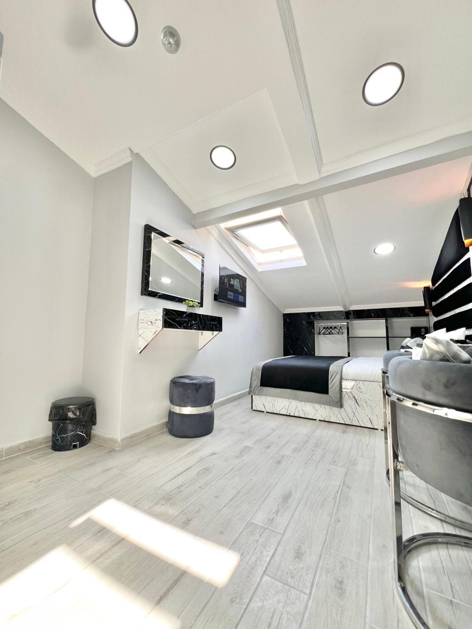 Taksim Larissa Hotel Suites Istanbul Eksteriør bilde