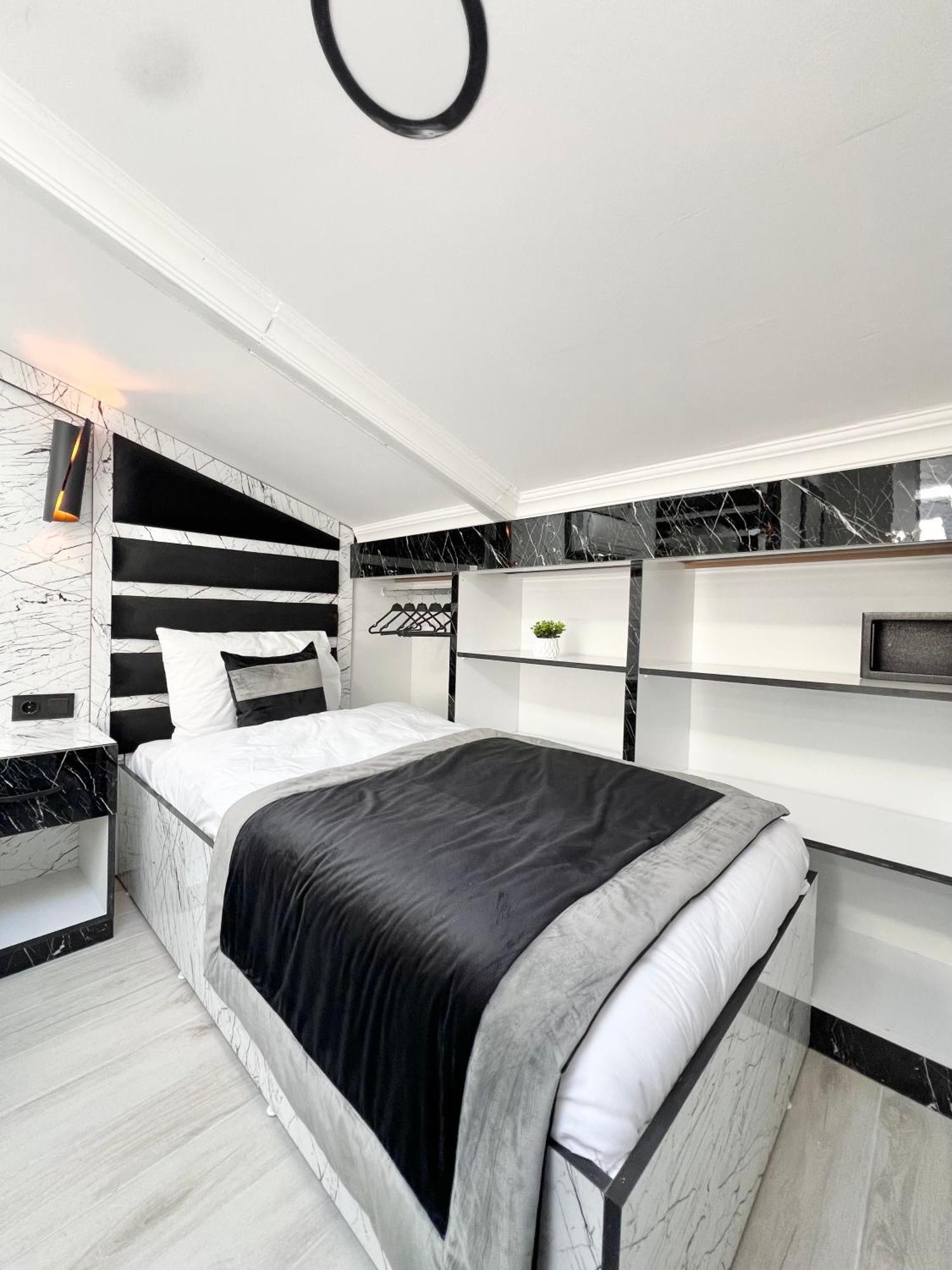 Taksim Larissa Hotel Suites Istanbul Eksteriør bilde