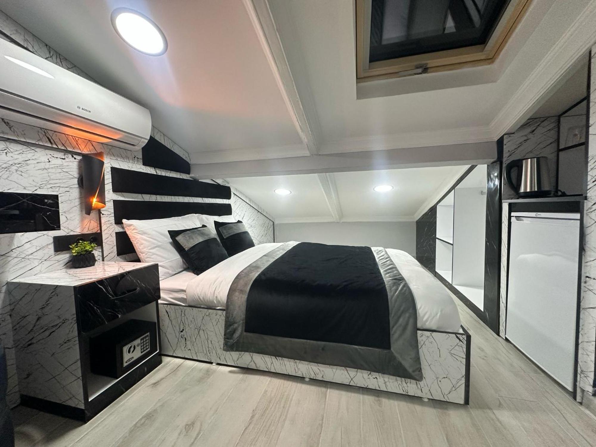 Taksim Larissa Hotel Suites Istanbul Eksteriør bilde
