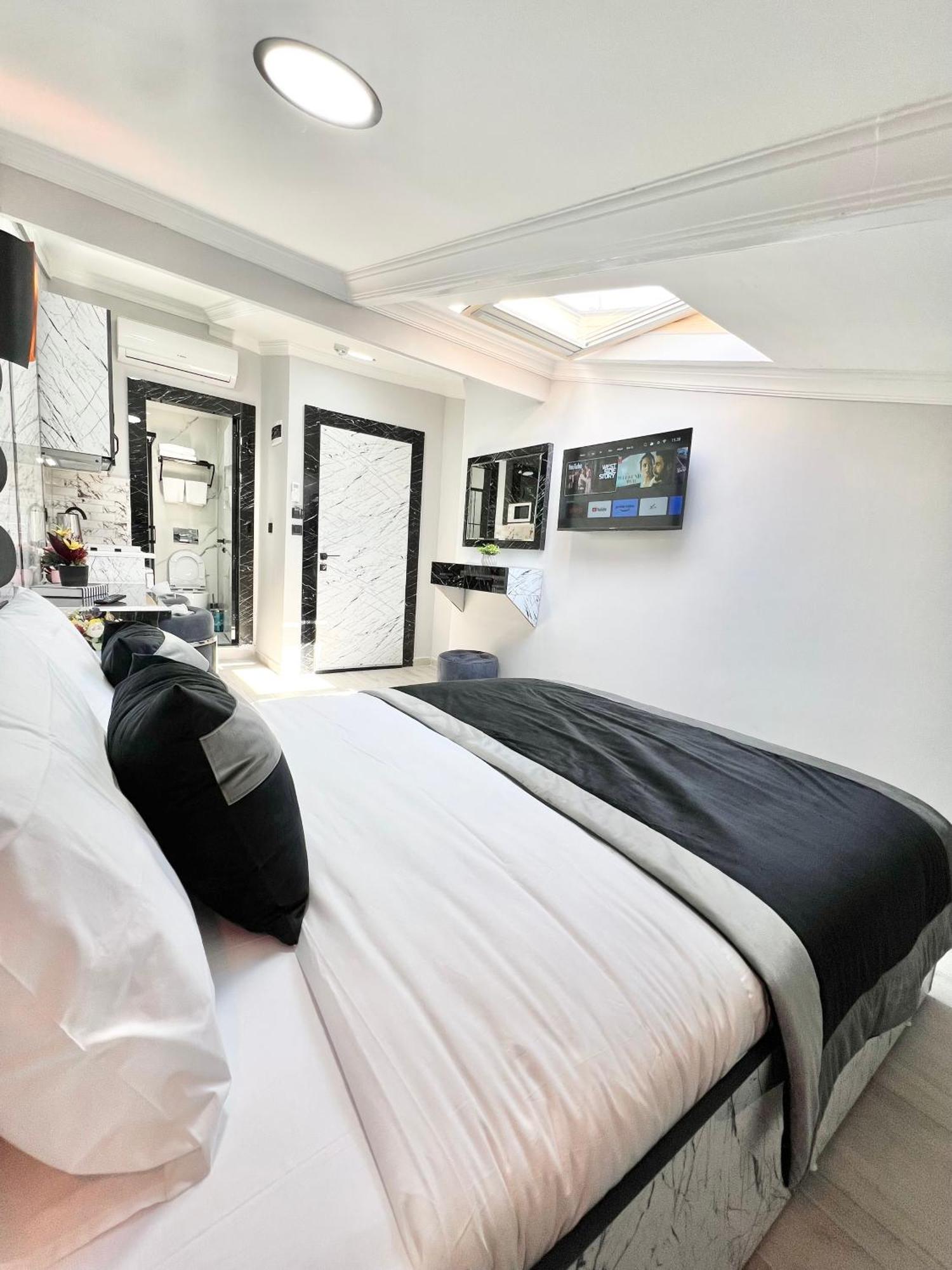 Taksim Larissa Hotel Suites Istanbul Eksteriør bilde